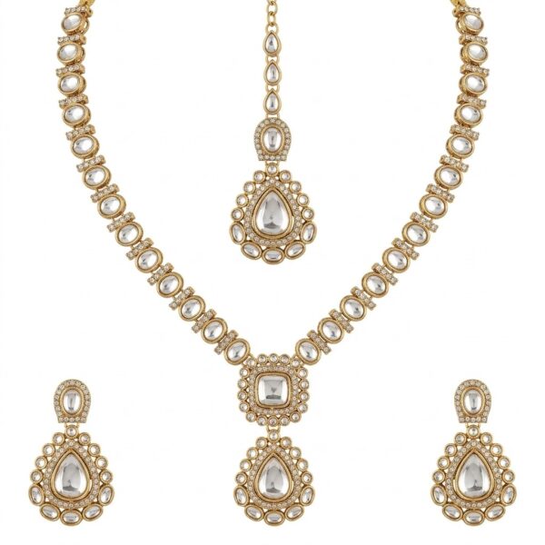 old Plated Kundan Necklace Set with Earrings & Maang Tikka